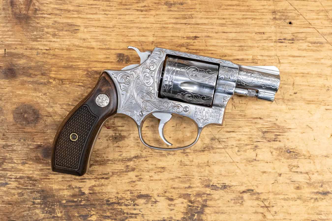 SMITH AND WESSON Model 60 Stainless 38 Special Used Police Trade-in Revolver with Engraving and Wood Grips