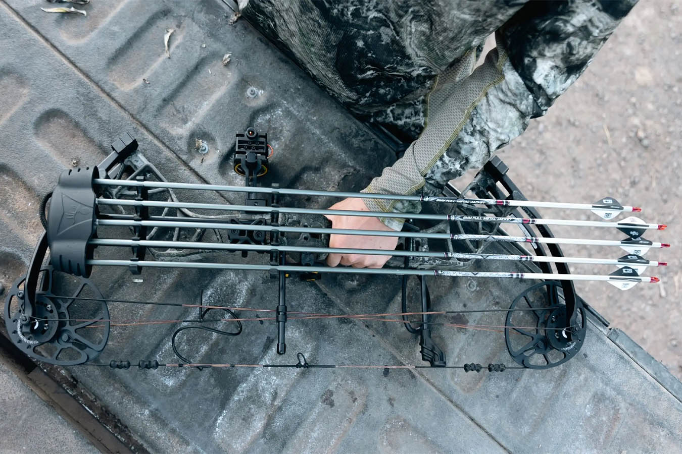 BEAR Legit MAXX RTH RH70 Compound Bow