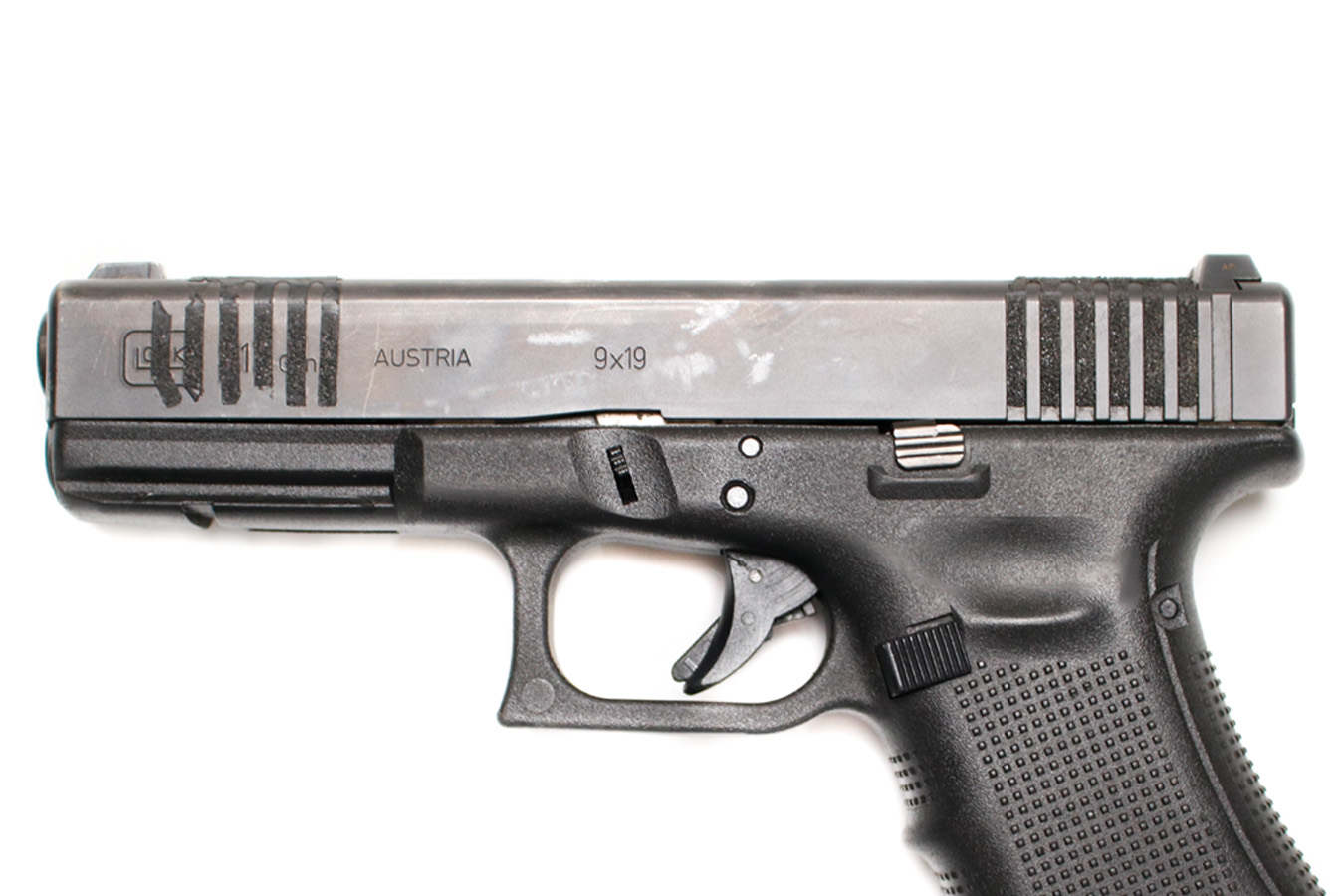 GLOCK 17 GEN 4 9mm Police Trade-In Pistol with Original Box and Two Magazines