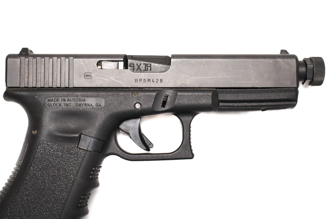 GLOCK 17 Gen3 9mm Police Trade-In Pistol with Threaded Barrel