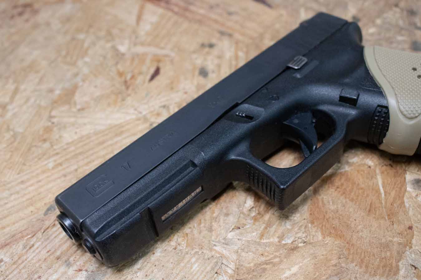 GLOCK 17 9mm Police Trade-In Pistol with Aftermarket Grip