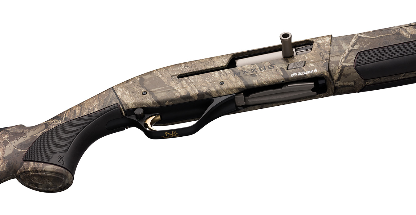 Browning Maxus II 12 Gauge Semi-Auto Shotgun with 26 Inch Barrel and ...