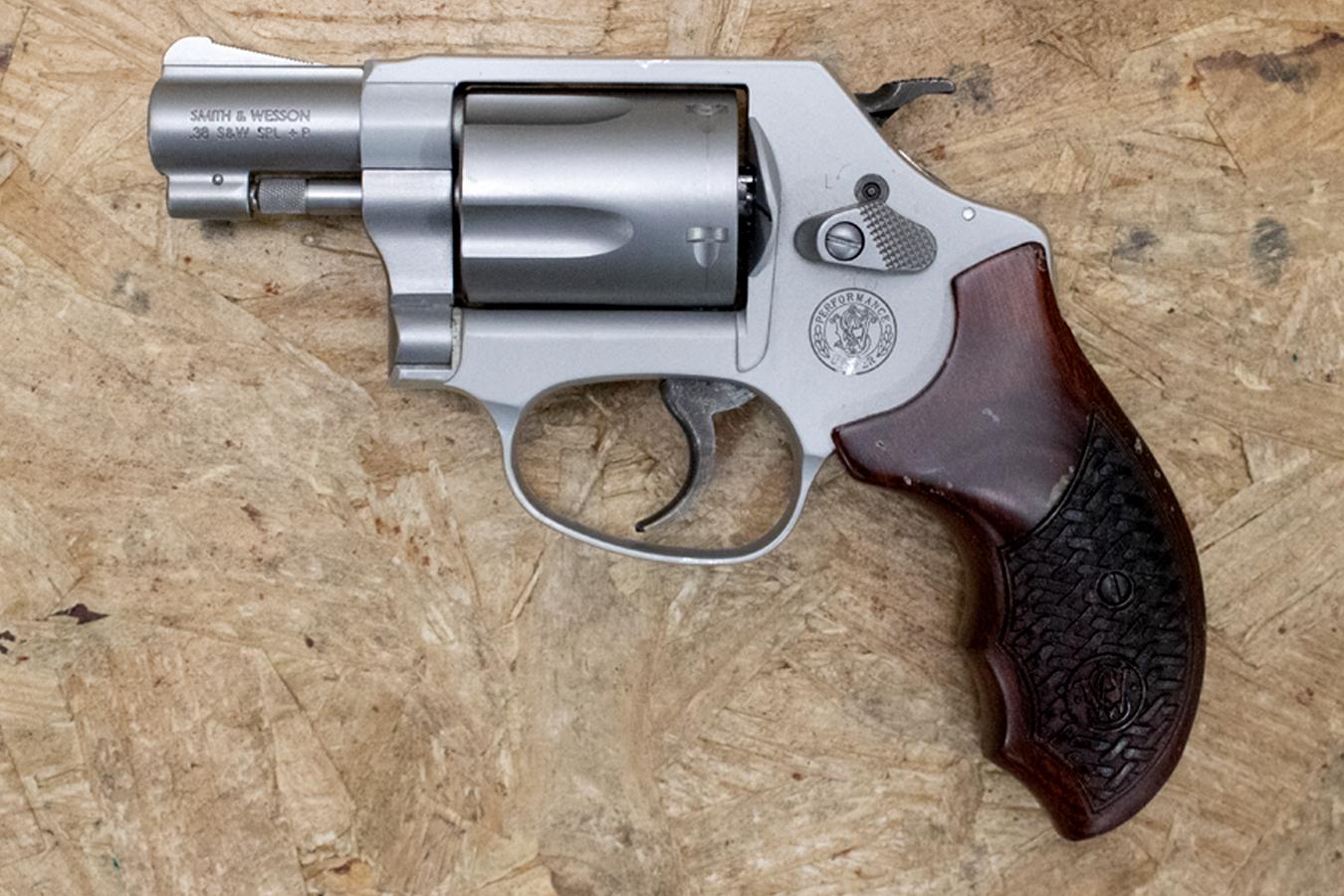 SMITH AND WESSON 637-2 Performance Center 38 Special+P Police Trade-In Revolver with Wood Grips