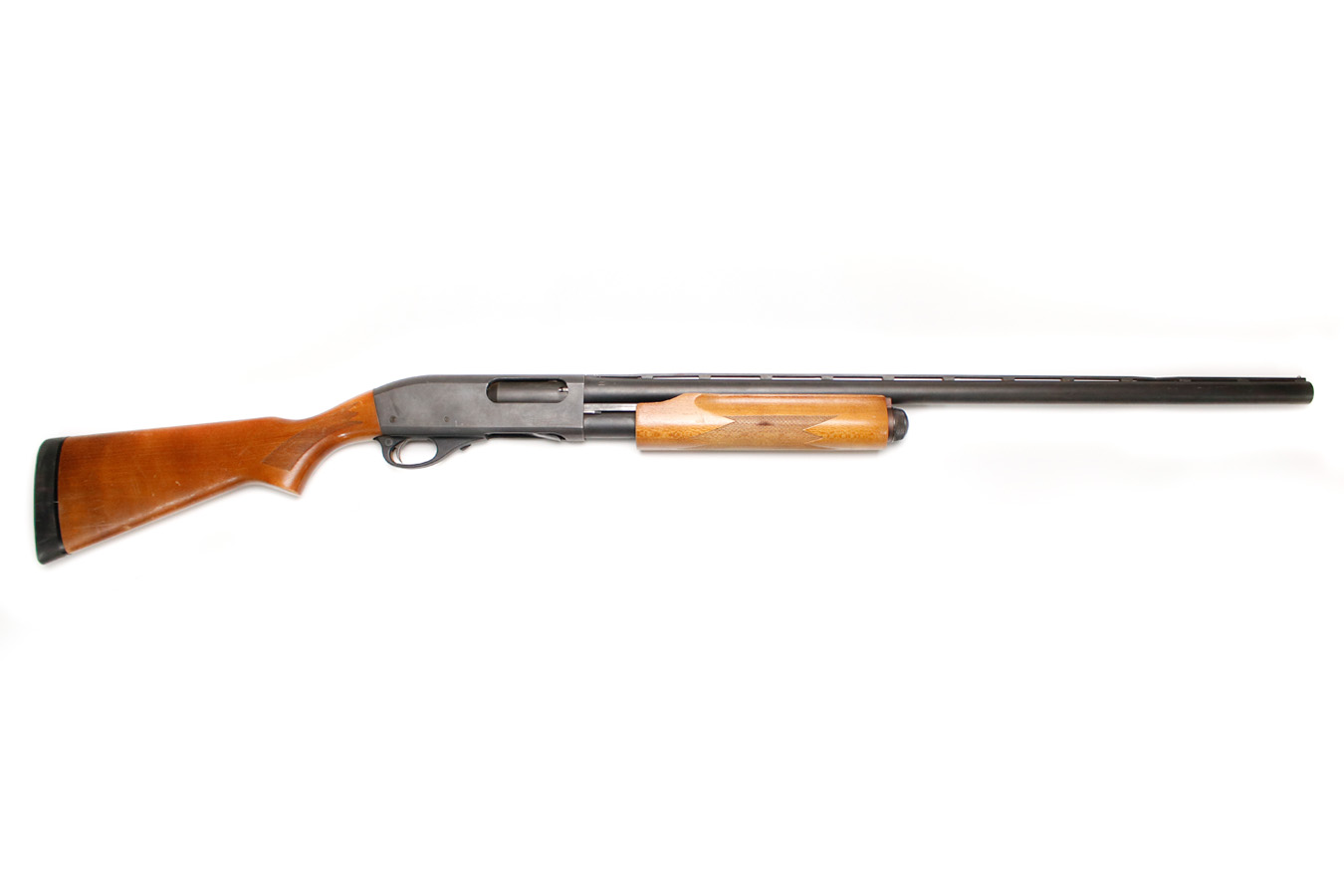 REMINGTON 870 Express Magnum 12GA Police Trade-In Shotgun with 28 Inch Barrel