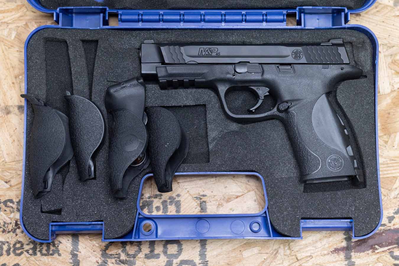 SMITH AND WESSON M&P45 45ACP Police Trade-In Pistol with Backstraps and Case (Magazine Not Included)