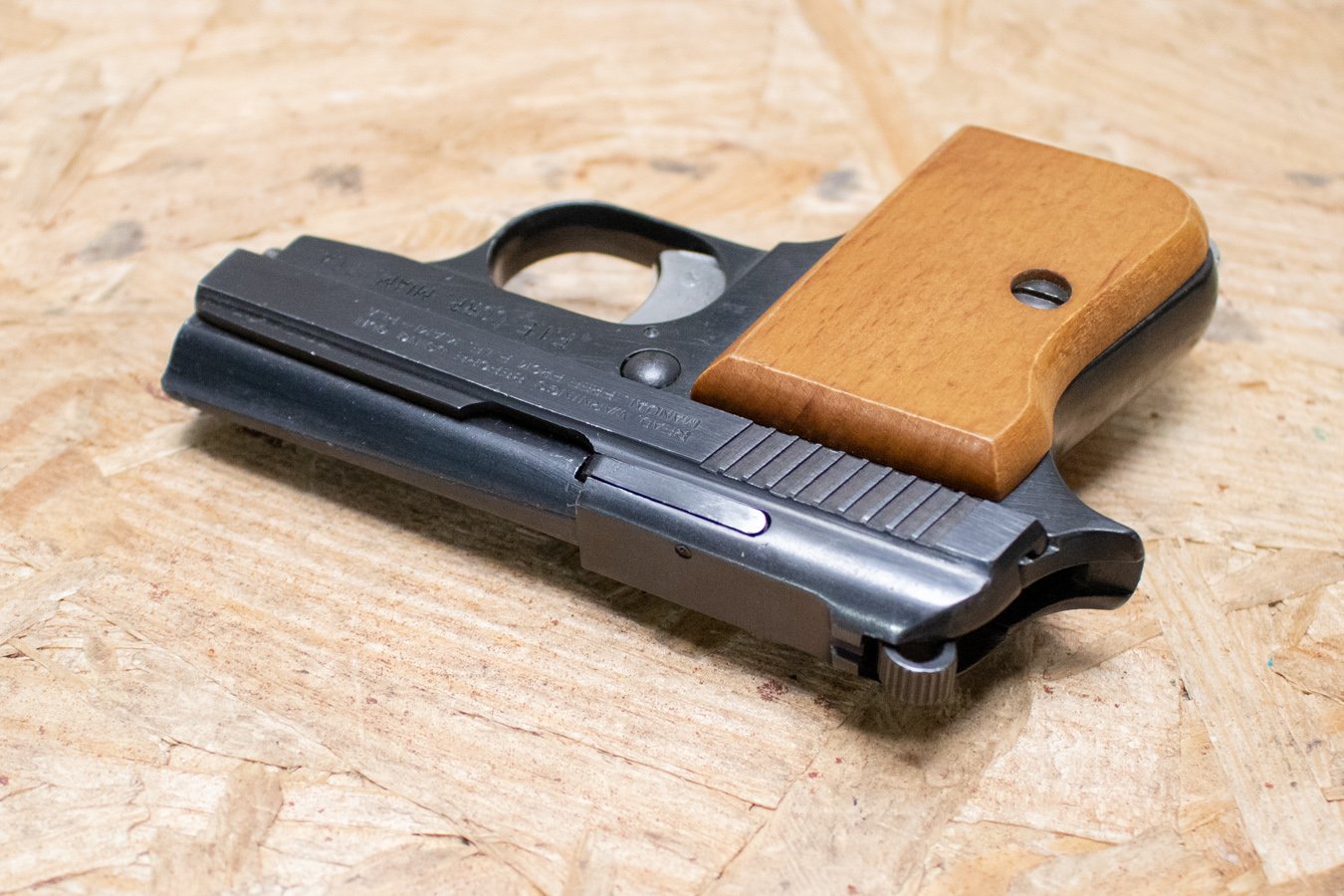 TITAN Titan 25ACP Police Trade-In Pistol with Wood Grips