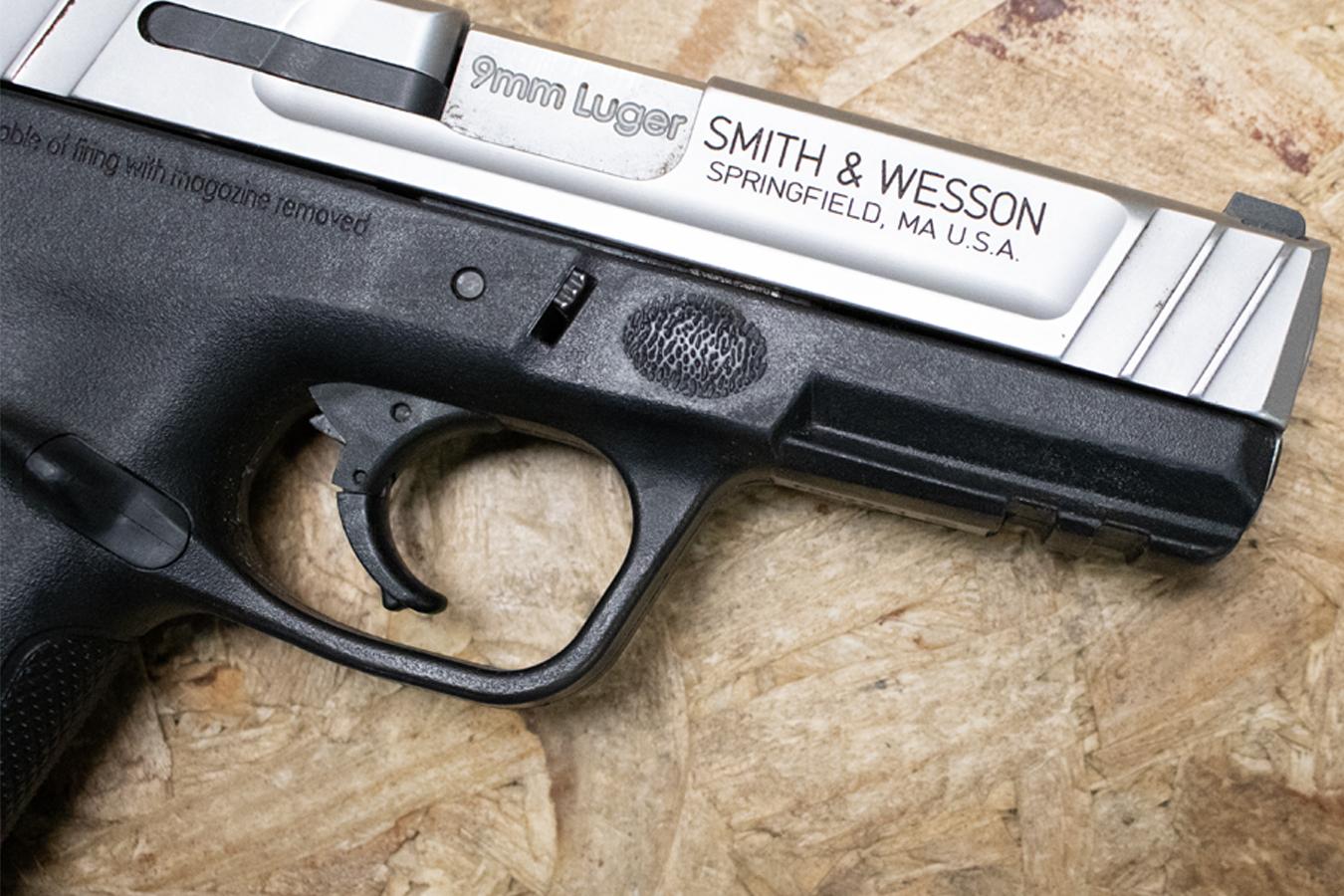 SMITH AND WESSON SD9VE 9mm Police Trade-In Pistol with Two-Tone Finish