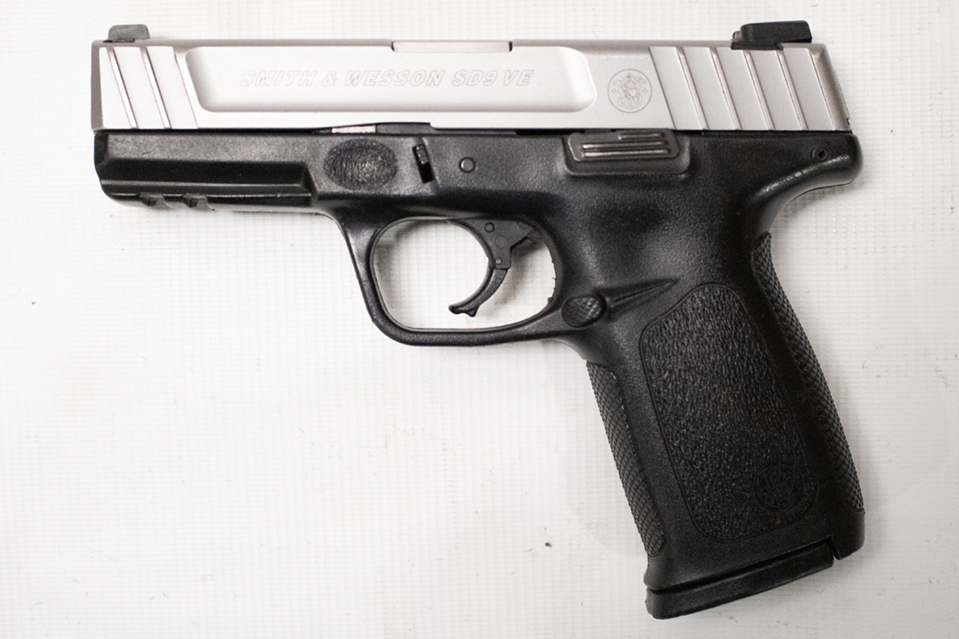 SMITH AND WESSON SD9VE 9mm Police Trade-in Pistol