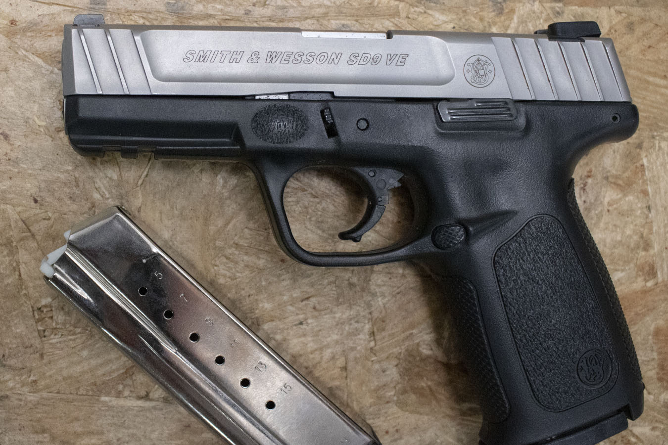 SMITH AND WESSON SD9VE 9mm Police Trade-In Pistol with Two Magazines