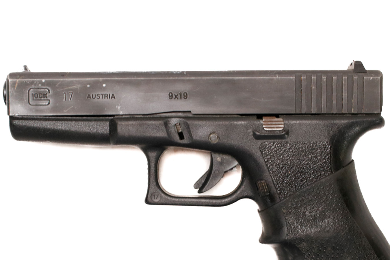 GLOCK 17 Gen 2 9mm Police Trade-In Pistol (No Magazine)