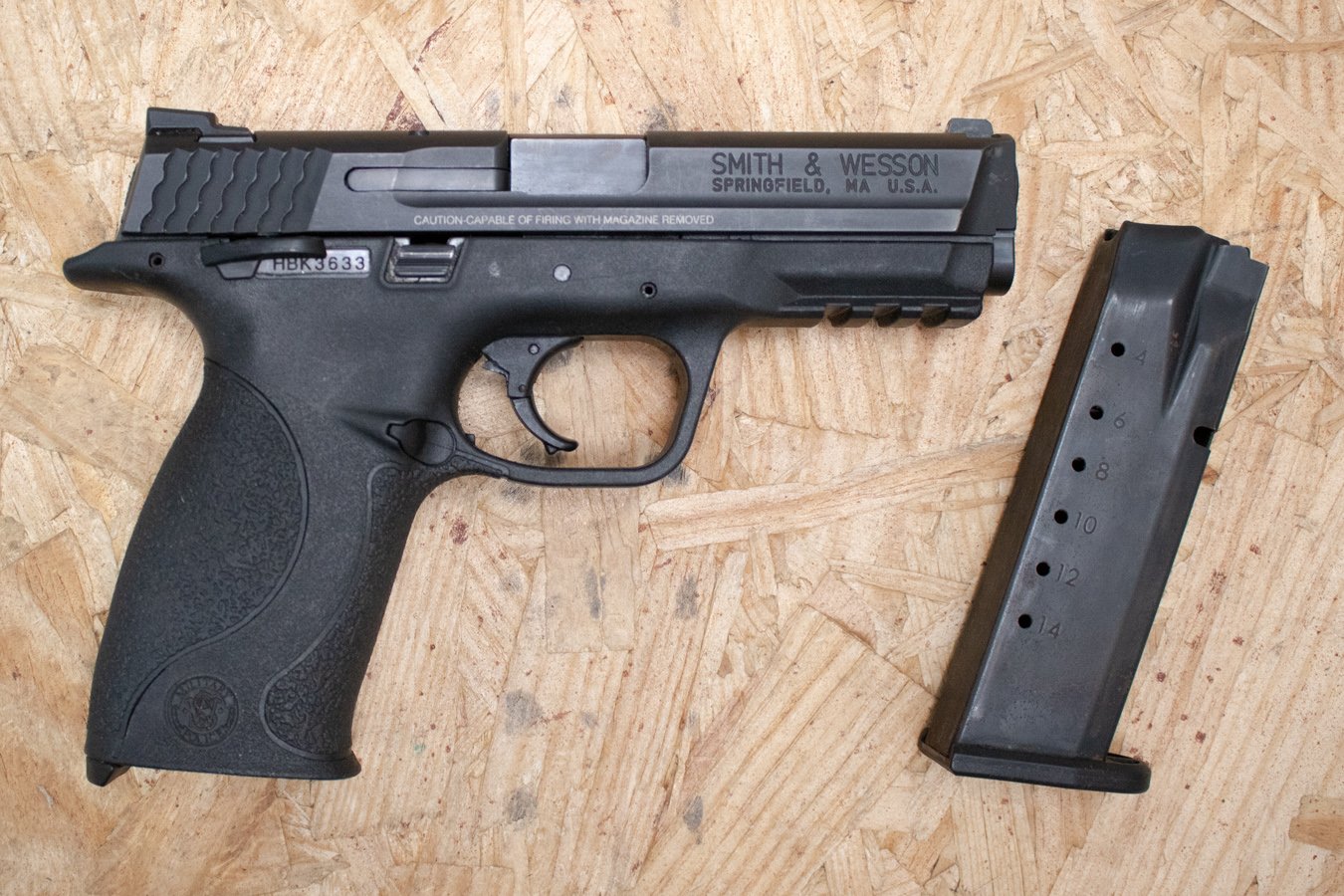 SMITH AND WESSON M&P40 40 S&W Police Trade-In Pistol with Manual Safety