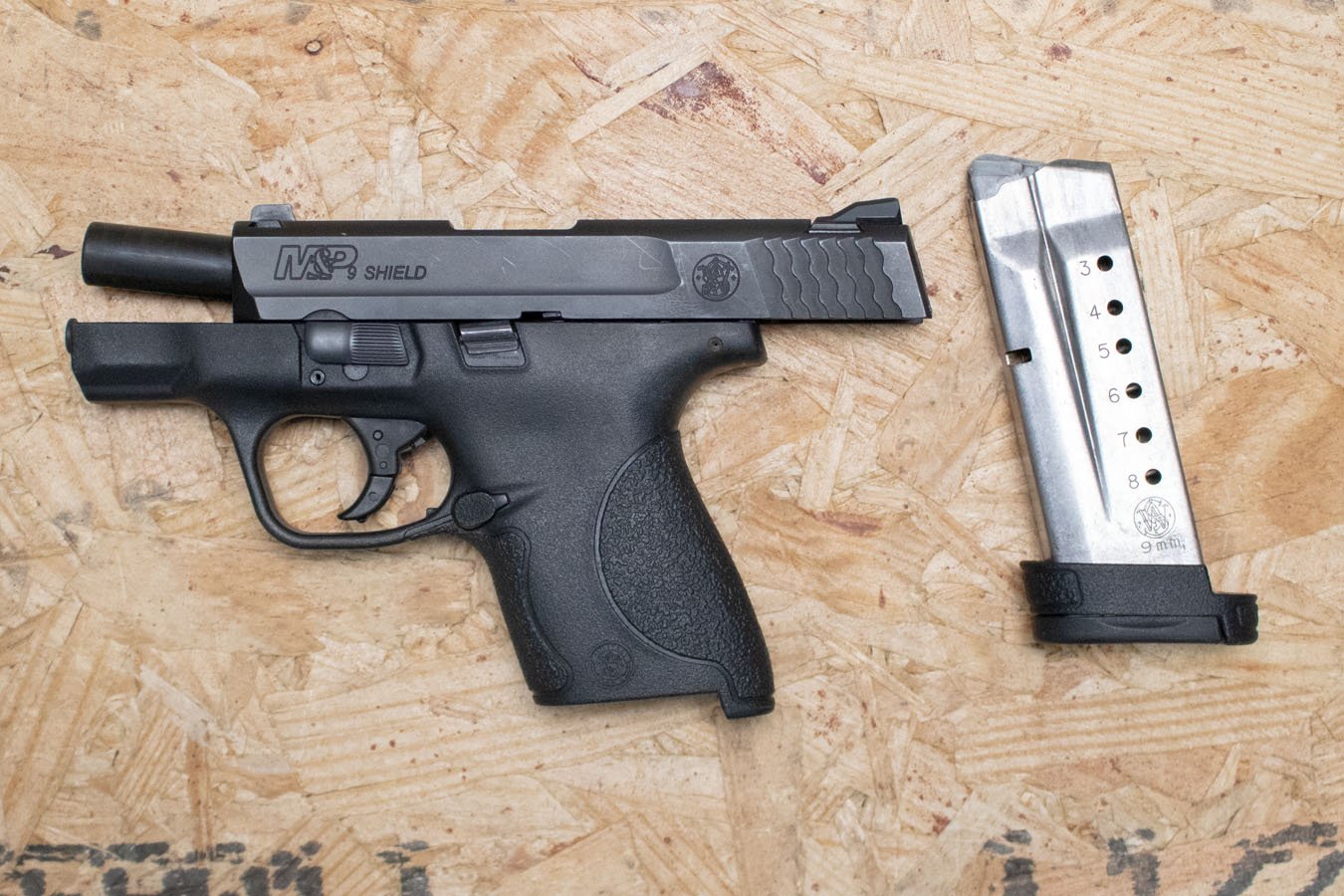 SMITH AND WESSON M&P9 Shield 9mm Police Trade-In Pistol with Extended Magazine