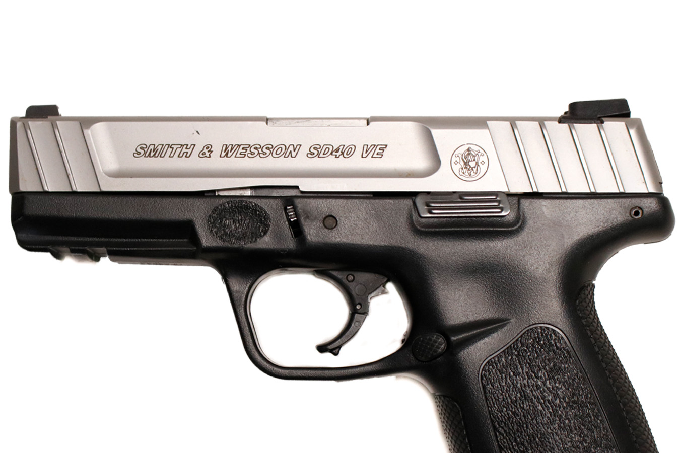 SMITH AND WESSON SD40VE 40 S&W Police Trade-In Pistol