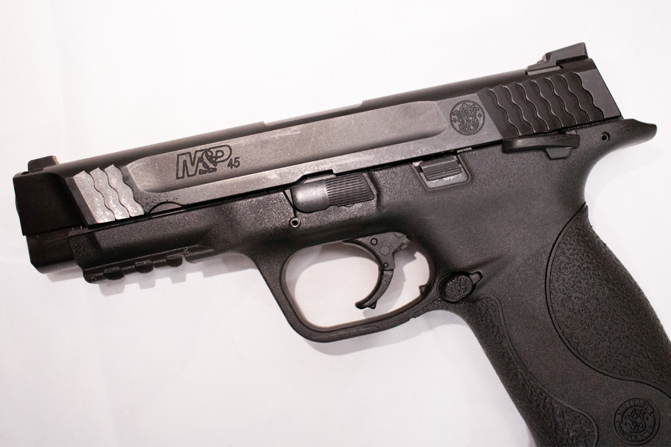 SMITH AND WESSON M&P 45 45ACP Police Trade-In Pistol with Manual Safety