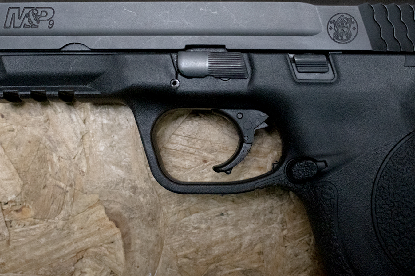 SMITH AND WESSON M&P9 9mm Police Trade-in Pistol