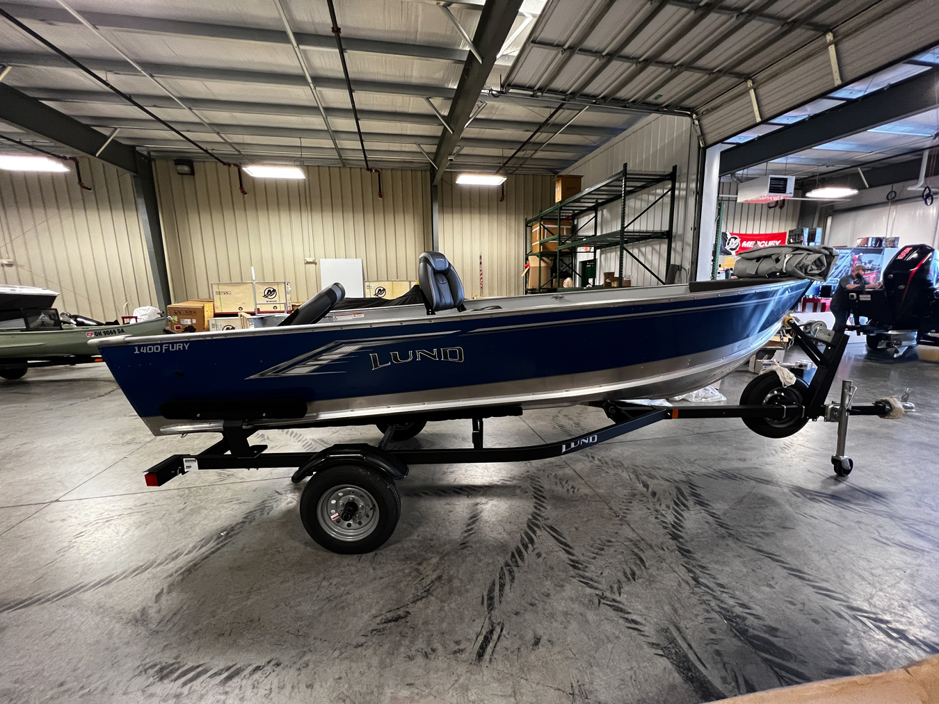 LUND FURY Tiller 1400 - Conway Angling Craft Fishing Boats & Fishing  Equipmant