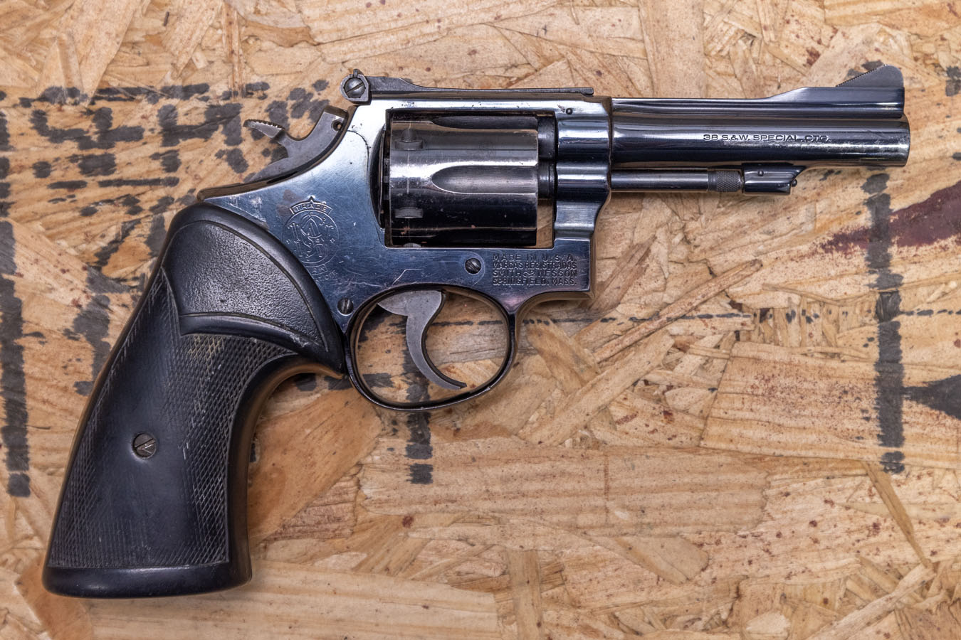 SMITH AND WESSON 15-3 38SPL Police Trade-In Revolver