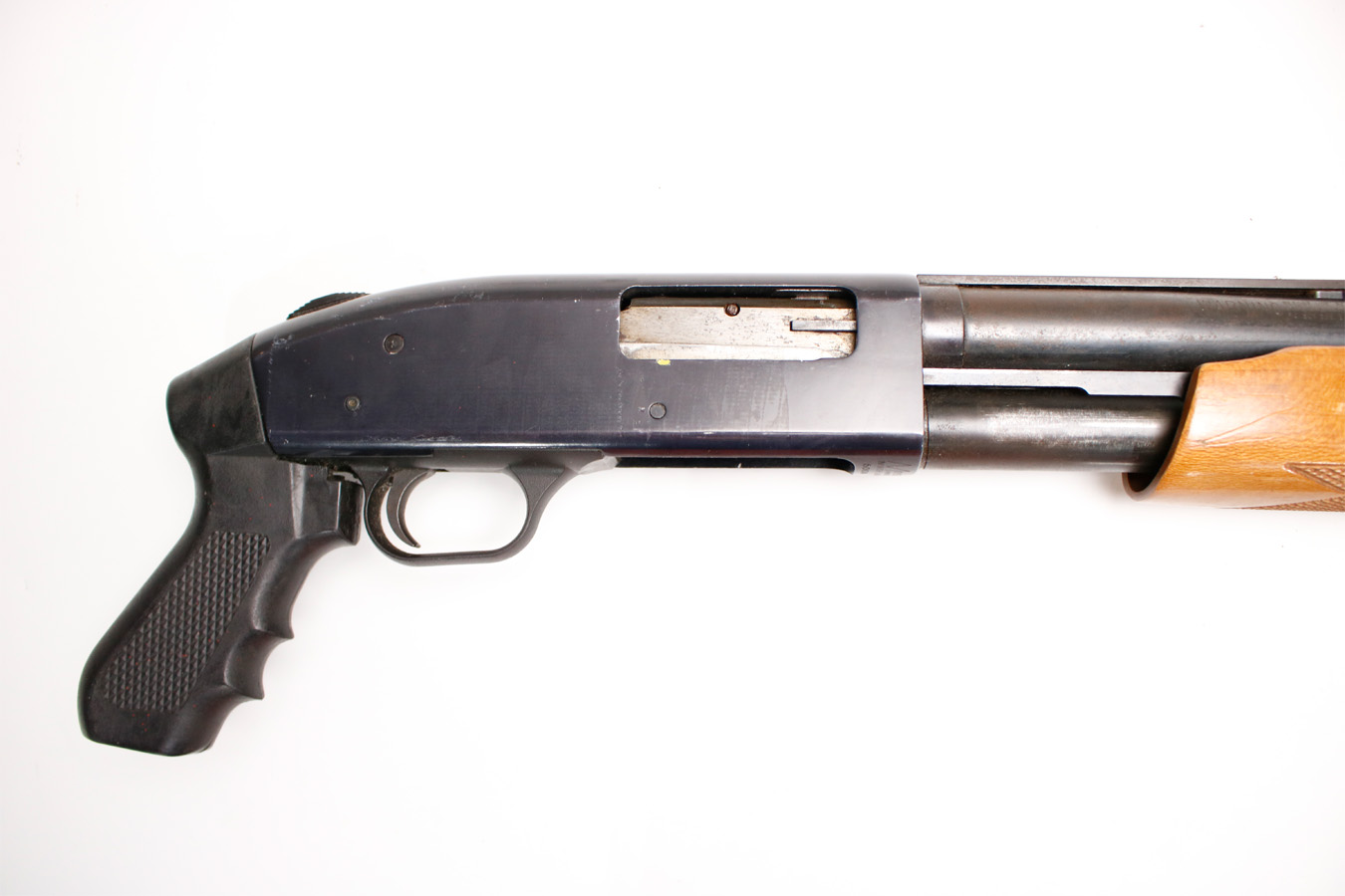 MOSSBERG 500A 12-Gauge Police Trade-in Pump-Action Shotgun