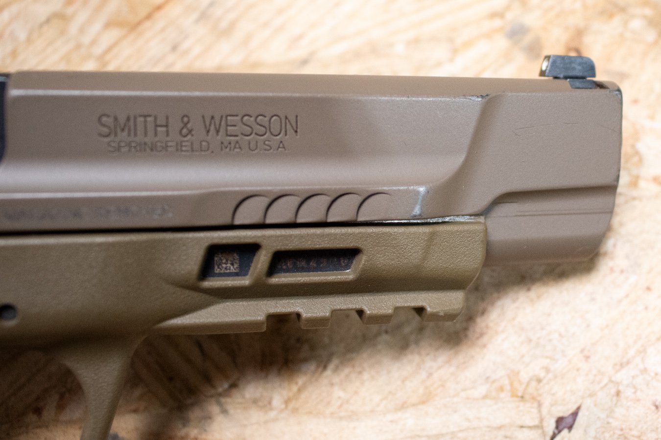 SMITH AND WESSON M&P9 M2.0 9mm Police Trade-In Pistol with FDE Finish, Manual Safety