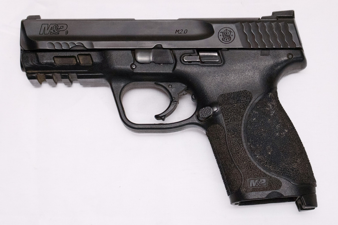 SMITH AND WESSON M&P9 M2.0 9mm Police Trade-In Pistol (No Magazine)