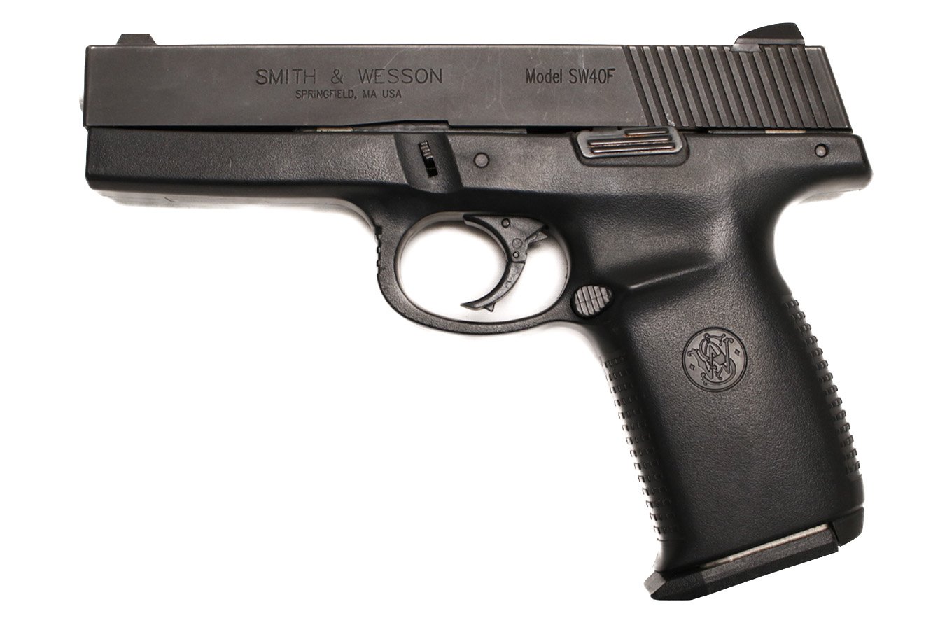 SMITH AND WESSON SW40F 40 S&W Police Trade-In Pistol