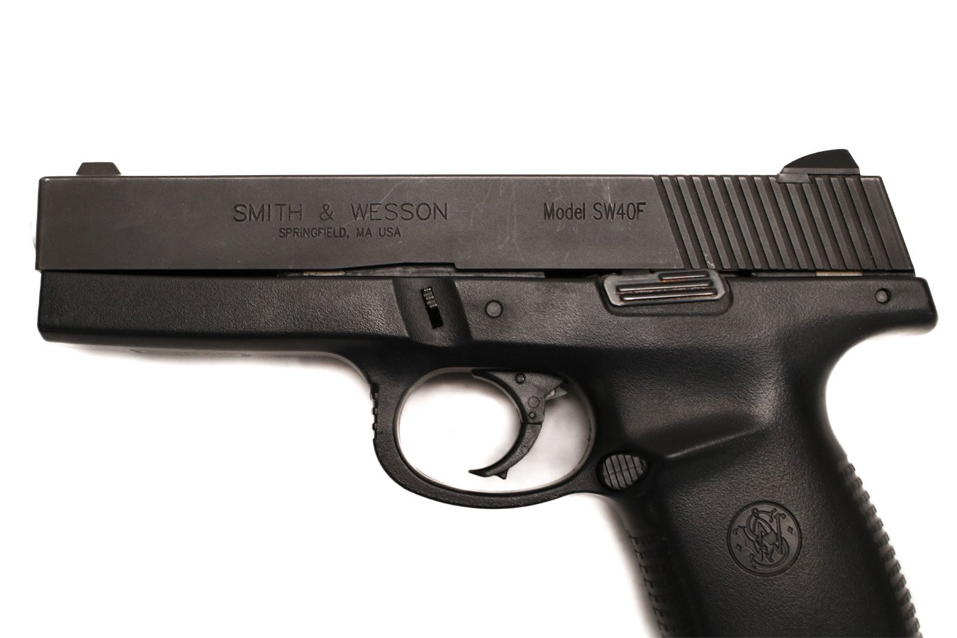 SMITH AND WESSON SW40F 40 S&W Police Trade-In Pistol