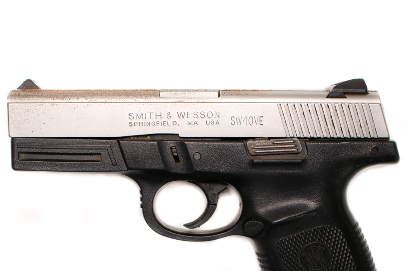 SMITH AND WESSON SW40VE 40 S&W Used Police Trade-In Pistol