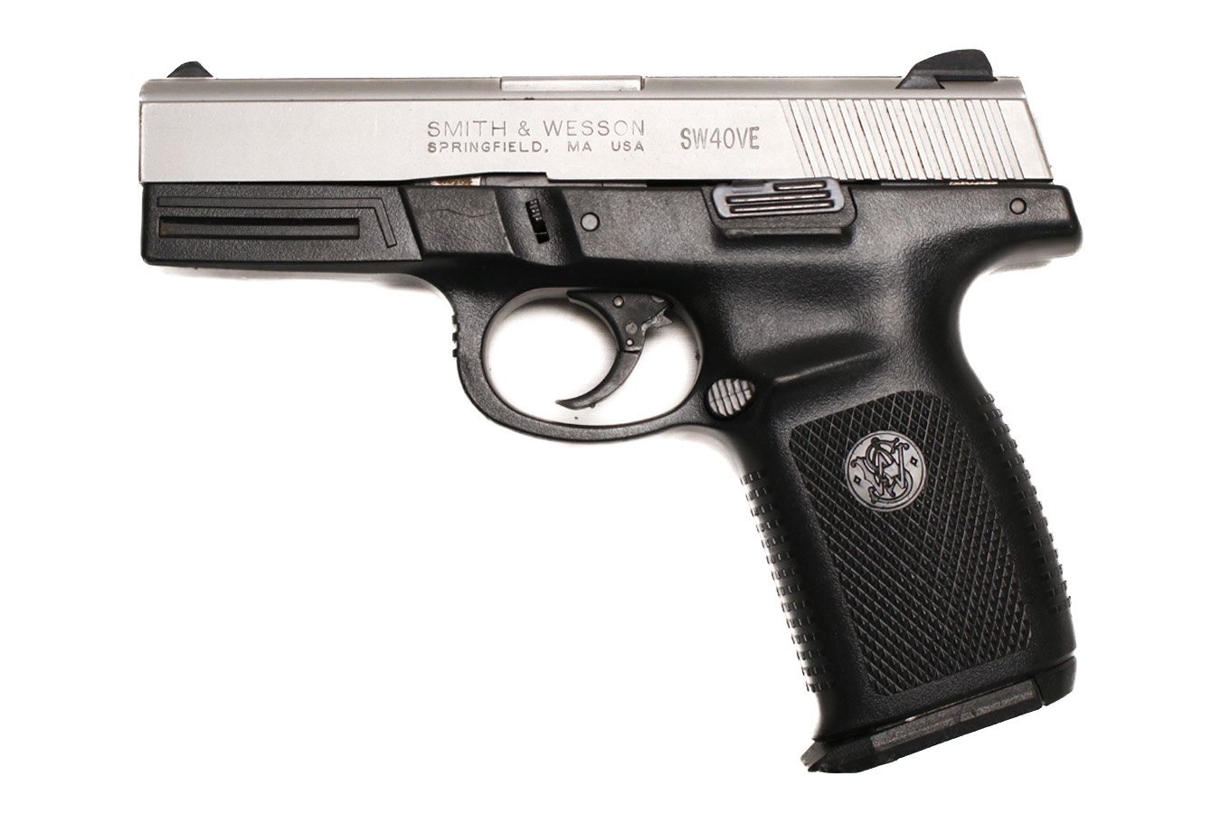 SMITH AND WESSON SW40VE 40 S&W Police Trade-In Pistol