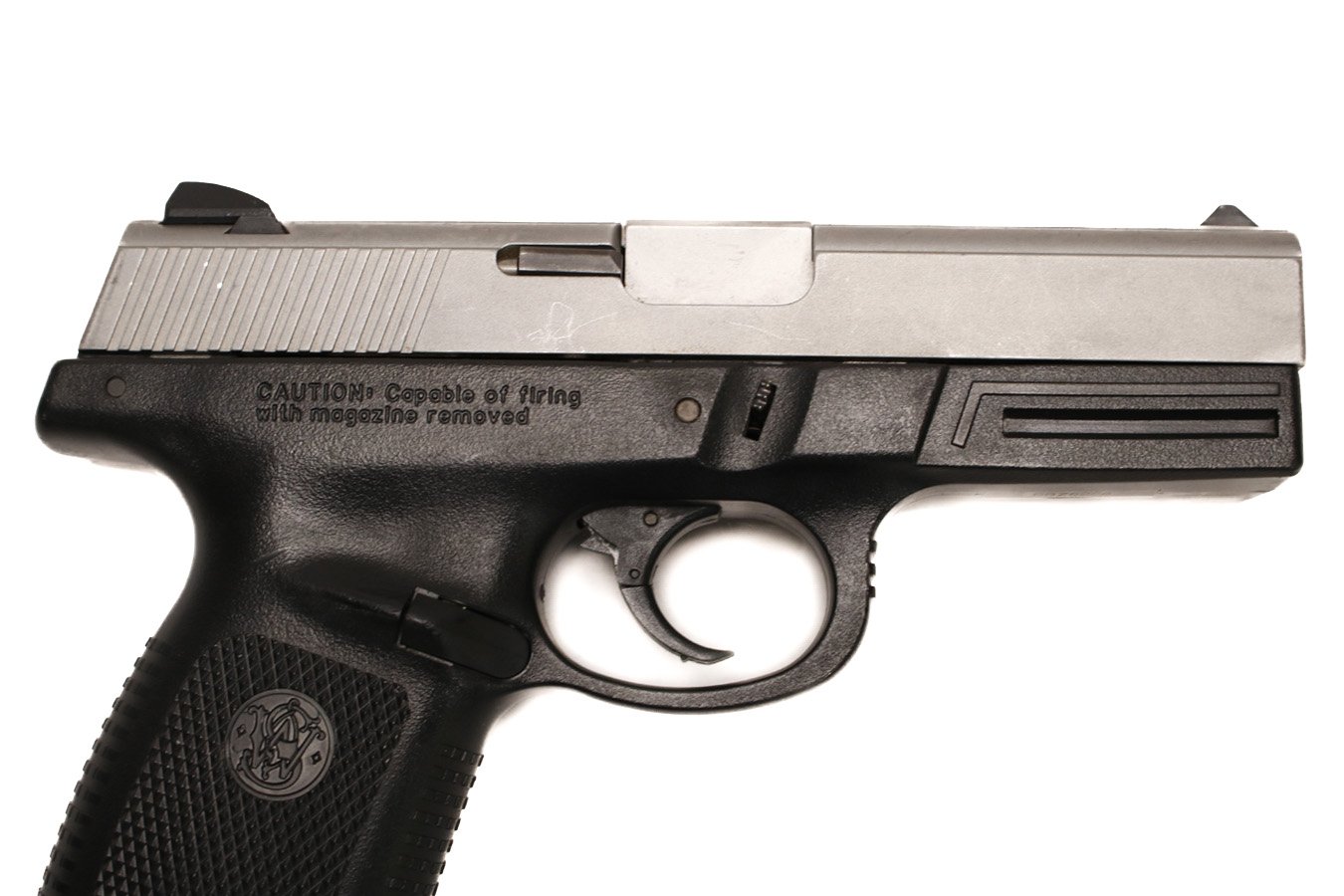 SMITH AND WESSON SW40VE 40 S&W Police Trade-In Pistol