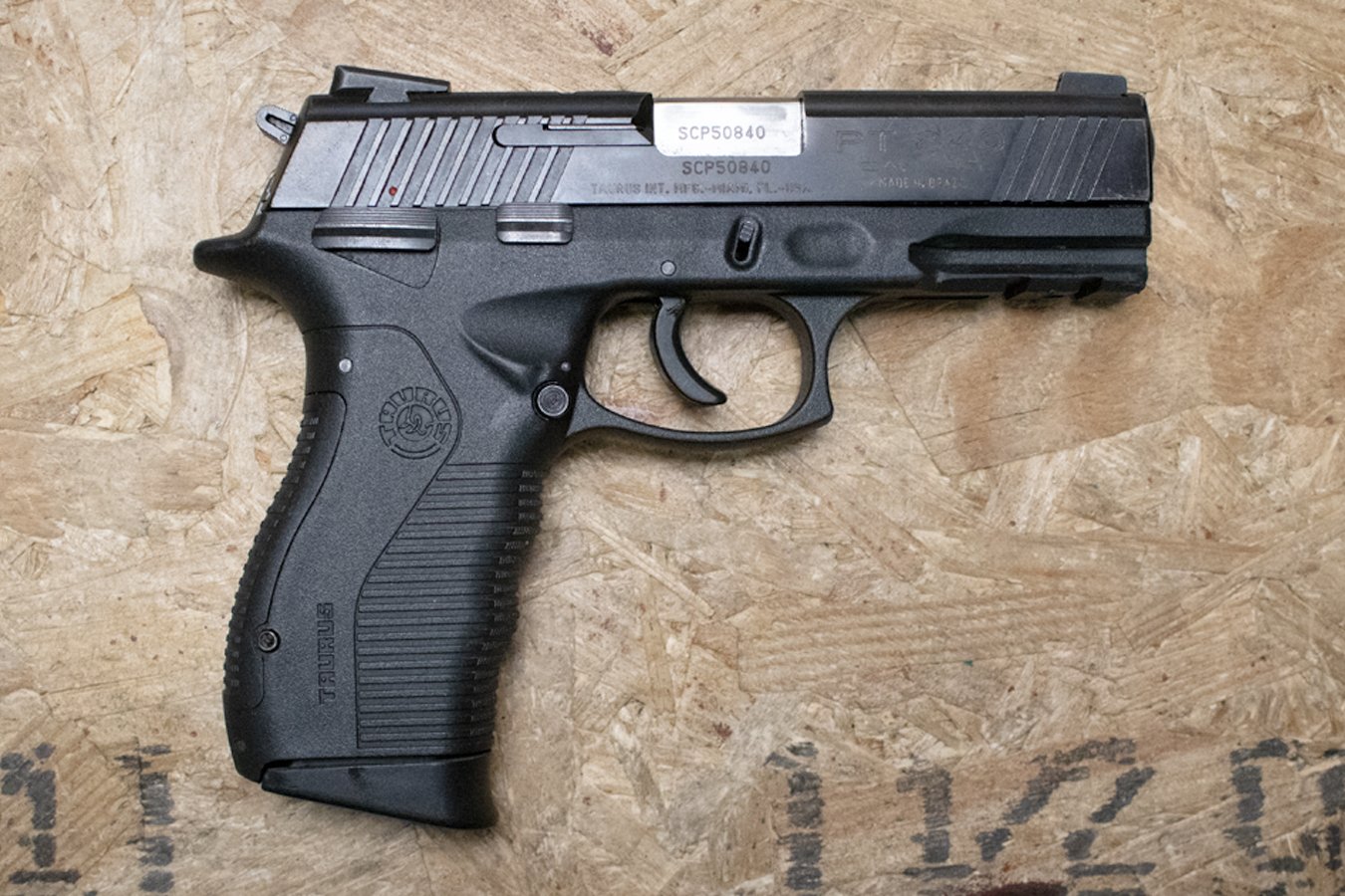 TAURUS PT840 40 S&W Police Trade-in Pistol