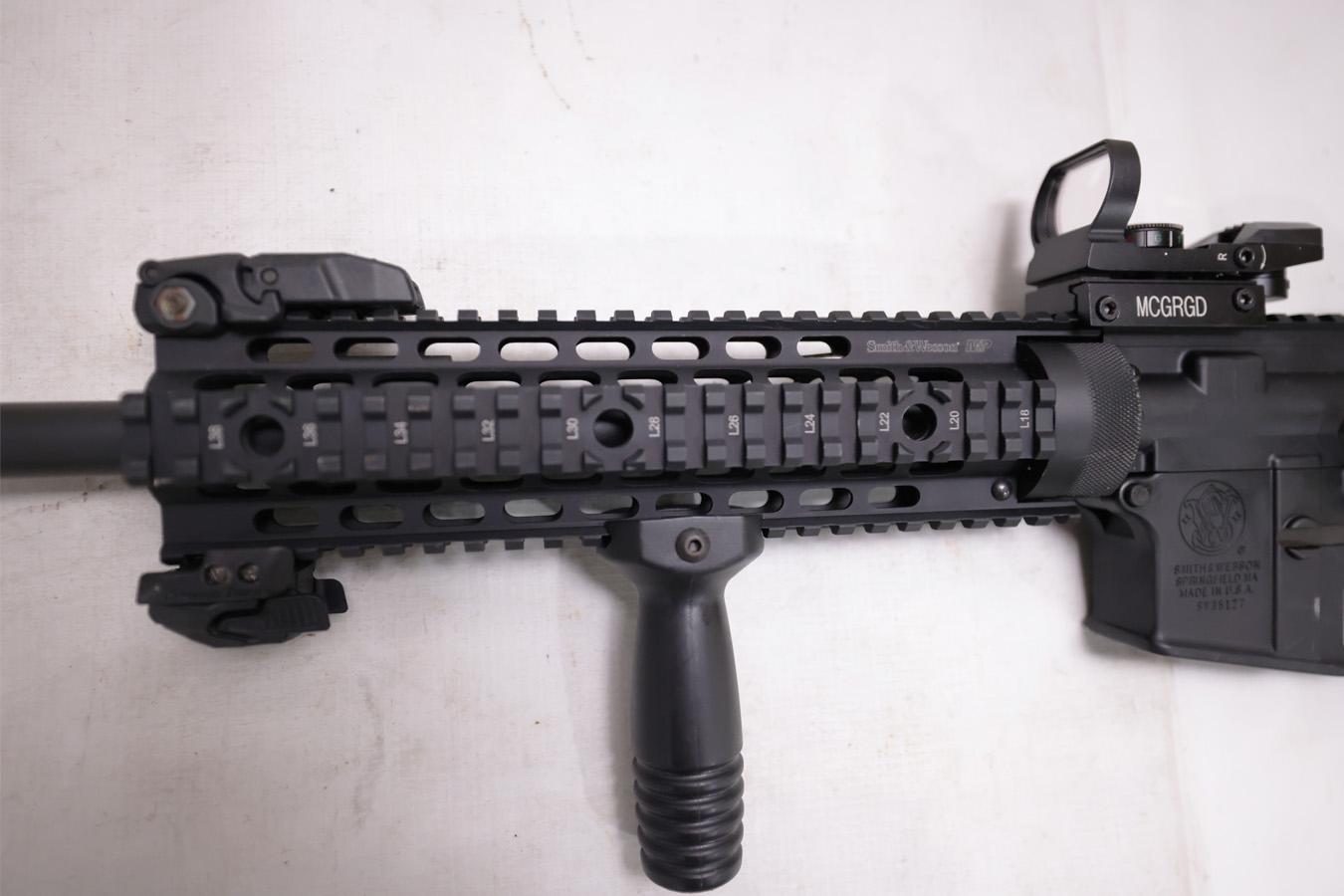 SMITH AND WESSON M&P-15 5.56mm Police Trade-in Rifle with Quad Rail