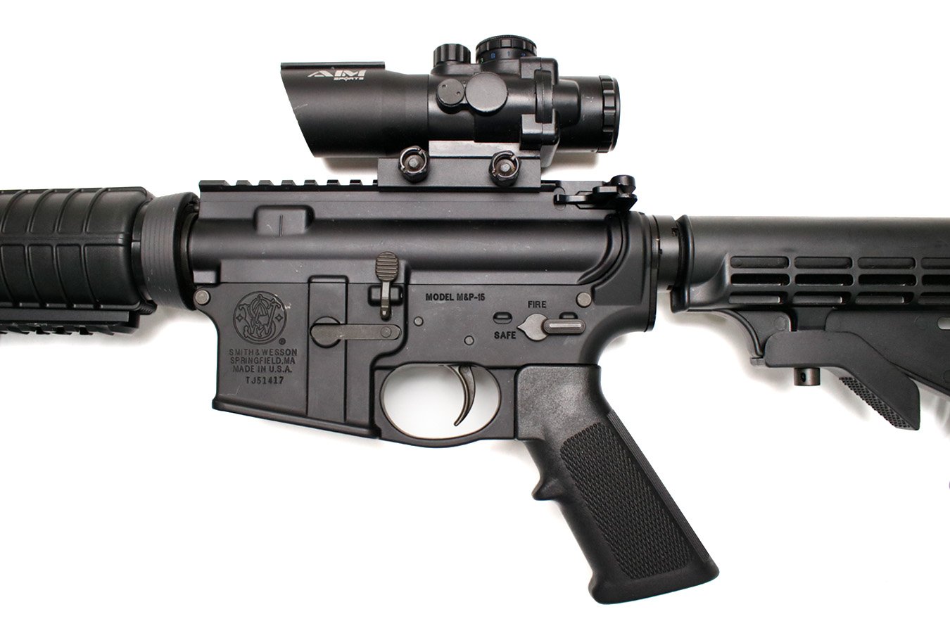 SMITH AND WESSON M&P-15 5.56mm Police Trade-In Rifle with Red Dot