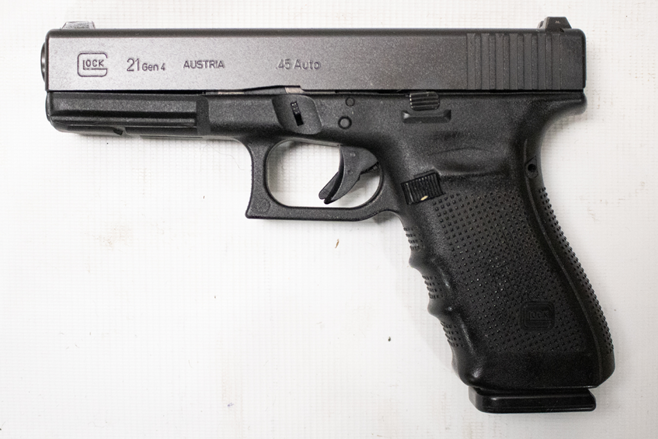 GLOCK 21 Gen4 45 ACP Police Trade-in Pistol