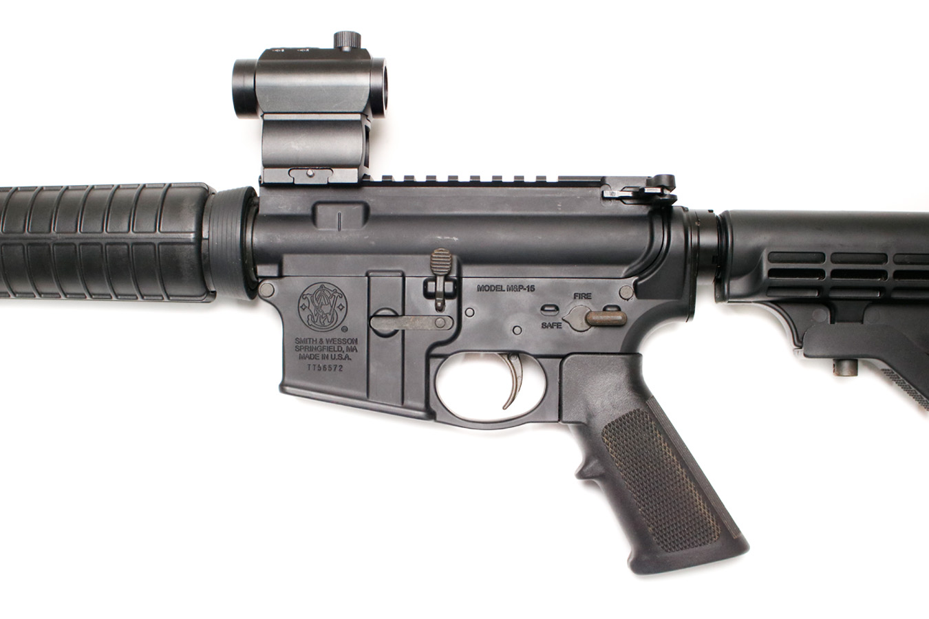 SMITH AND WESSON M&P15 5.56mm Police Trade-In Rifle with Red Dot