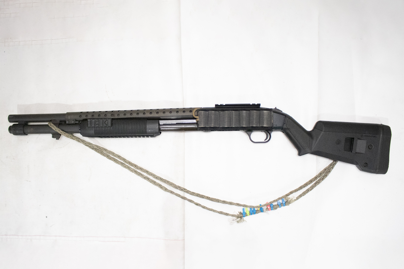 MOSSBERG 590 12-Gauge Pump-Action Shotgun