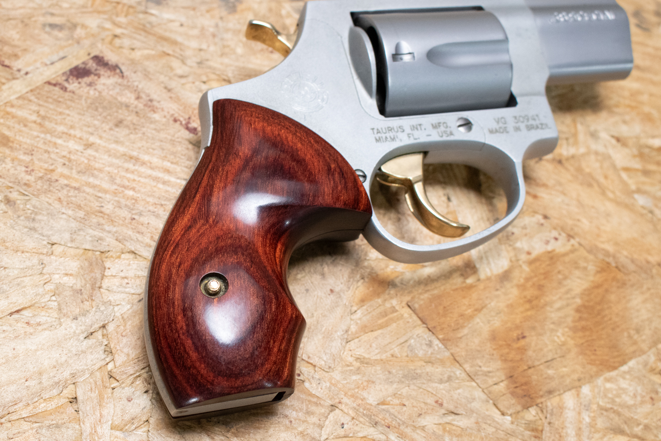 TAURUS Model 85 Ultra-Lite 38 Special Police Trade-In Revolver with Wood Grips