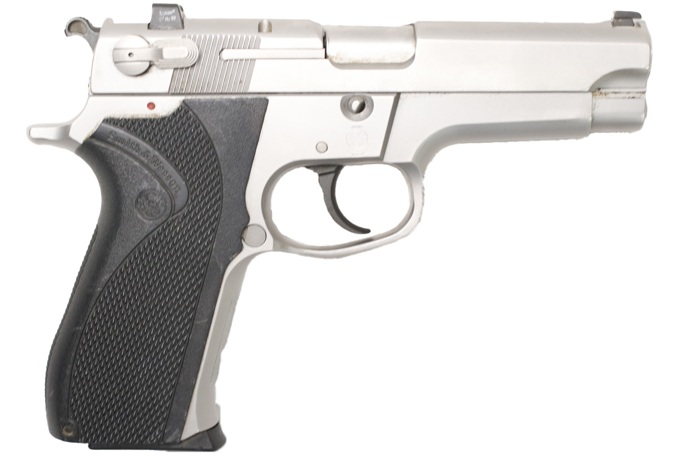 SMITH AND WESSON Model 5906 9MM Police Trade-in Pistol