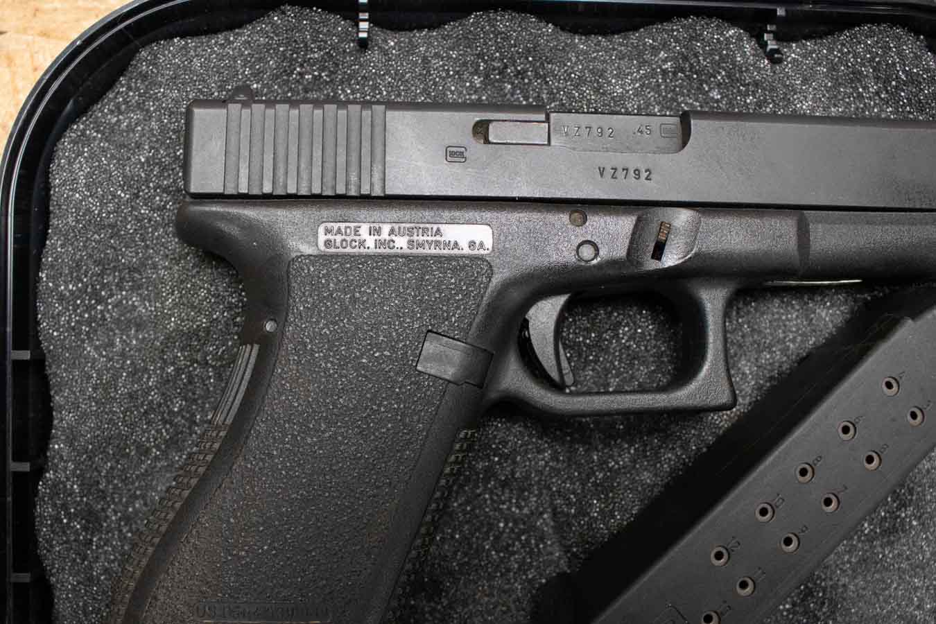 GLOCK 21 Gen2 45ACP Police Trade-In Pistol with Extra Mag and Case