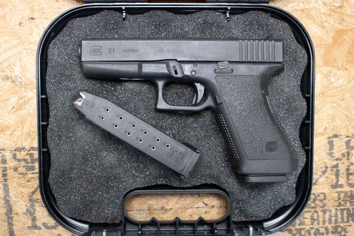 GLOCK 21 Gen2 45ACP Police Trade-In Pistol with Extra Mag and Case