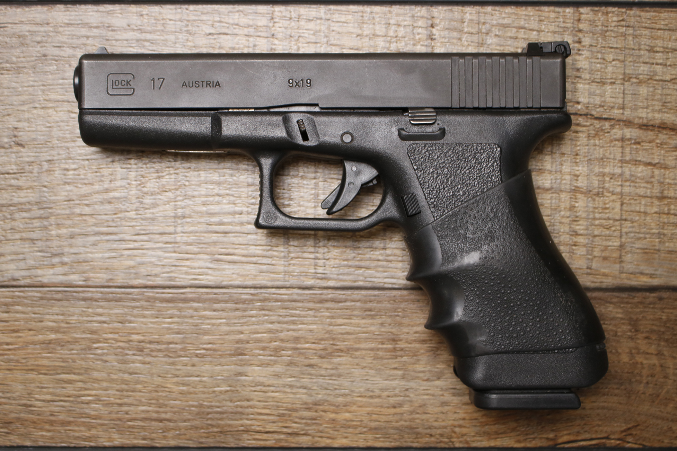 GLOCK 17 Gen2 9mm Police Trade-In Pistol