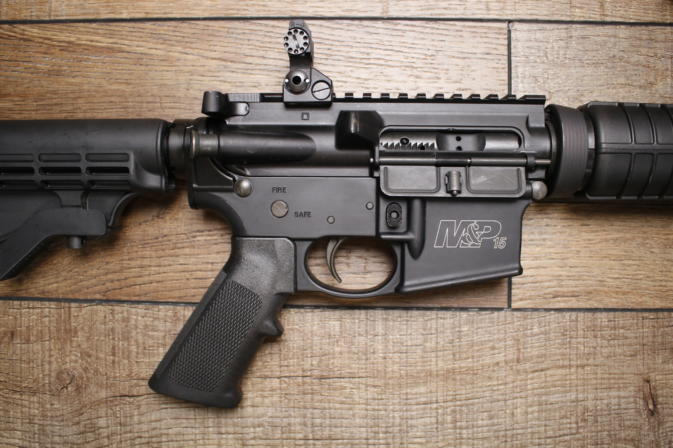 SMITH AND WESSON M&P15 5.56mm Police Trade-In Rifle (No Magazine)