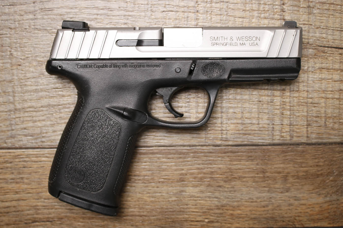 SMITH AND WESSON SD9VE 9mm Police Trade-In Pistol with Two Magazines