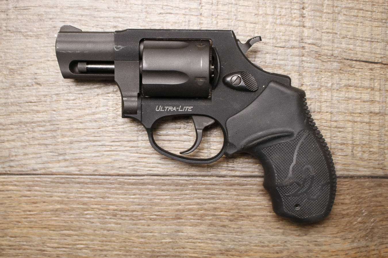 TAURUS 85 Ultra Lite 38 SPL Police Trade-In Revolver