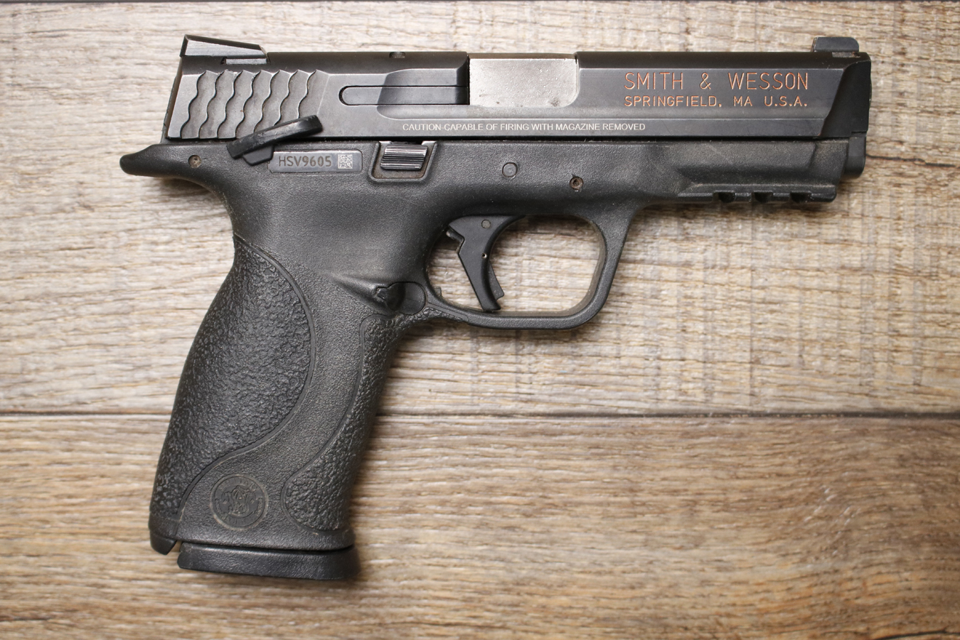 SMITH AND WESSON M&P40 40 S&W Police Trade-In Pistol with Thumb Safety