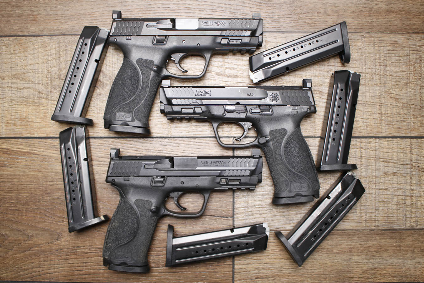 SMITH AND WESSON M&P9 M2.0 MOS 9mm Police Trade-In Pistol (New in Box Condition)