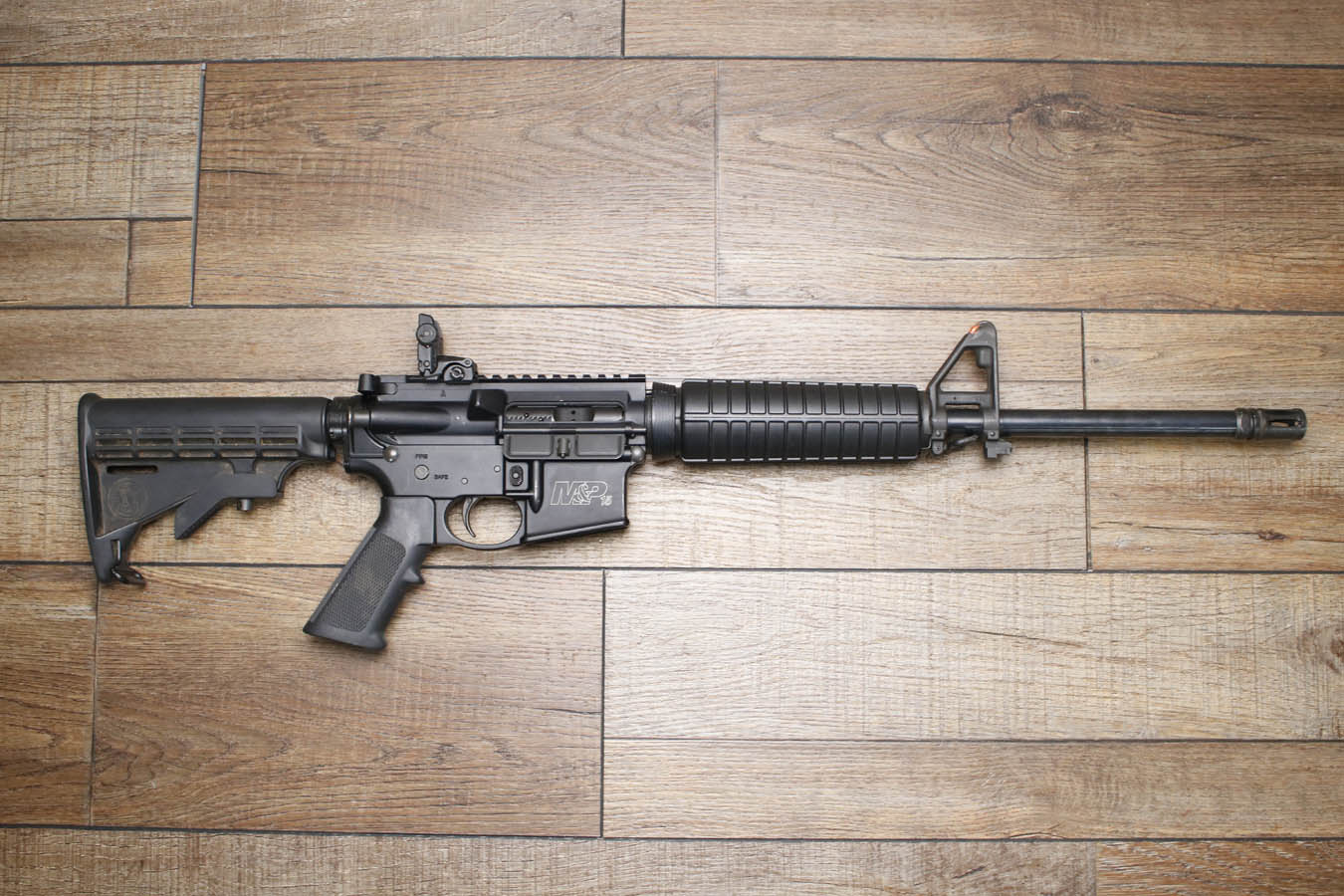 SMITH AND WESSON M&P-15 5.56mm Police Trade-In Rifle (No Magazine)