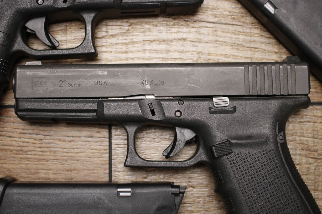 GLOCK 21 Gen 4 45 ACP U.S. Made Police Trade-In Pistol (Good Condition) with Night Sights