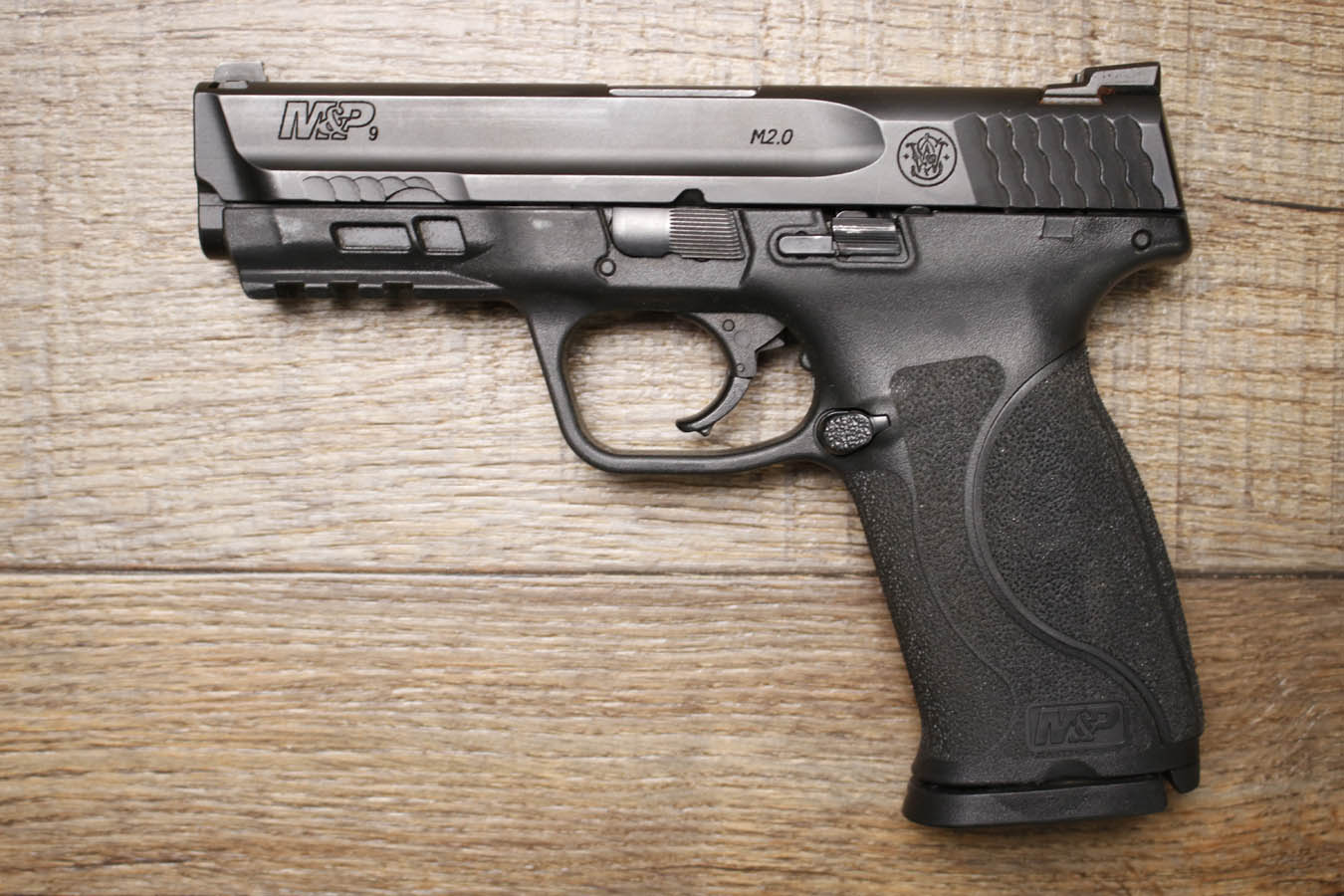 SMITH AND WESSON M&P9 M2.0 9mm Full-Size Police Trade-in Pistols with South Bend Police Department Markings (Fair Condition)