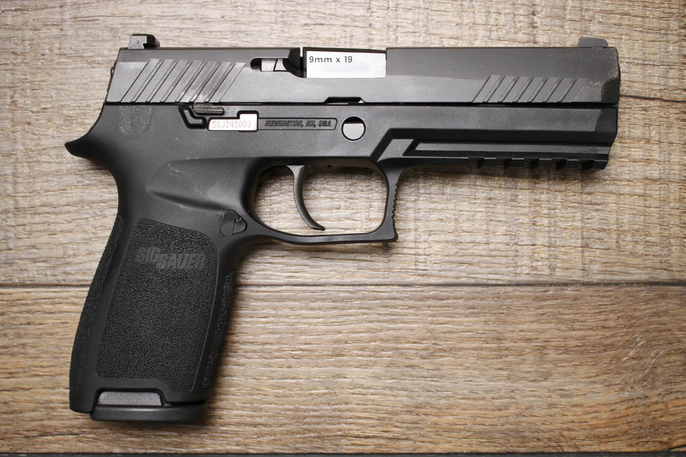 SIG SAUER P320 9mm Police Trade-In Pistol (Very Good Condition)