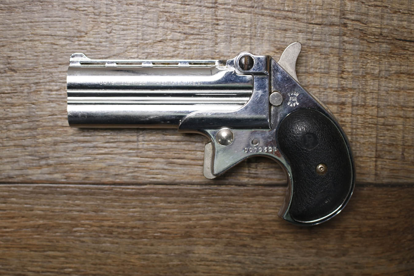 DAVIS INDUSTRIES LB-9 9mm Police Trade-In Derringer